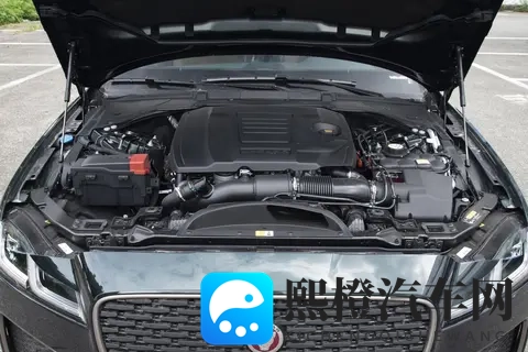 2025款捷豹XFL选购指南 两款配置解析-1