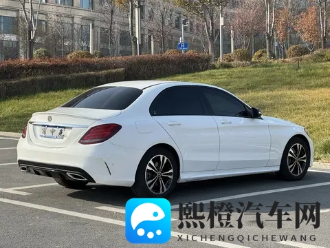 11万多拿下奔驰C级:2018款运动版,圆你奔驰梦!-1