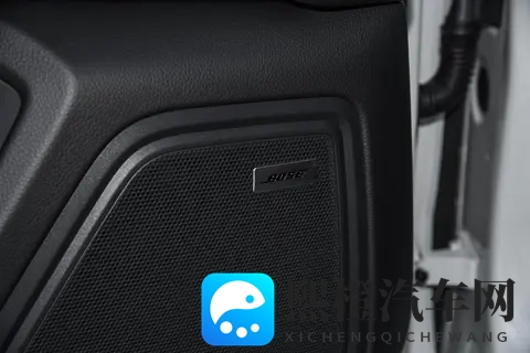 2026款保时捷Macan选车手册:燃油S版VS电动4S版,怎么选最划算?-1