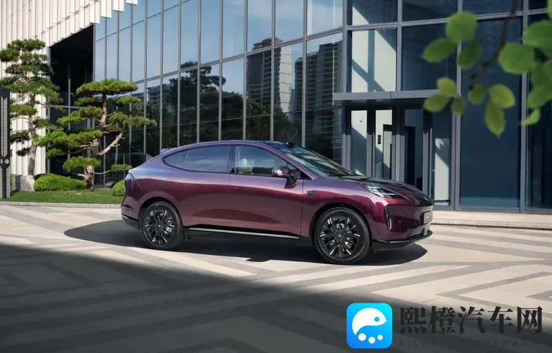 广州车展看纯电SUV,广汽昊铂HT、智己LS6谁是首选?-1