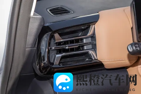 五菱星光730：家用MPV的优选？实测空间、动力、操控-2