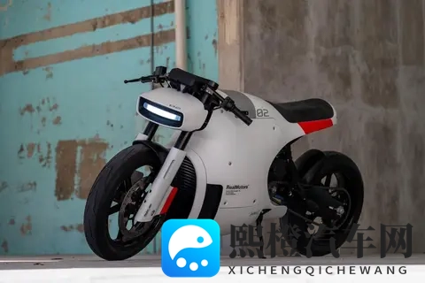 项目：ARES摩托车融合了科幻风格、模拟操控感和全电动性能-3