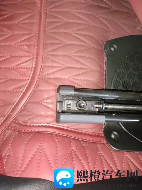 零售微降08%,出口狂掀27%!10月车市分化背后三大信号?-1