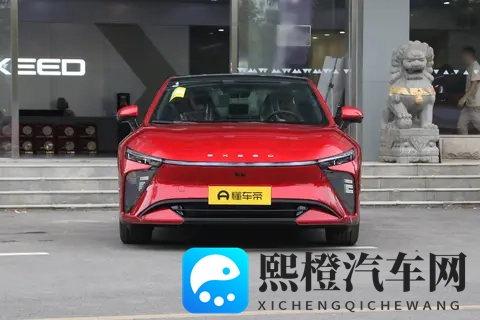 解析2025款星纪元ES:续航超700km,底盘质感越级,适合年轻人-1