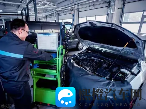 燃油车会被淘汰吗？看看修车店老板怎么说，你也许就清楚了！-1