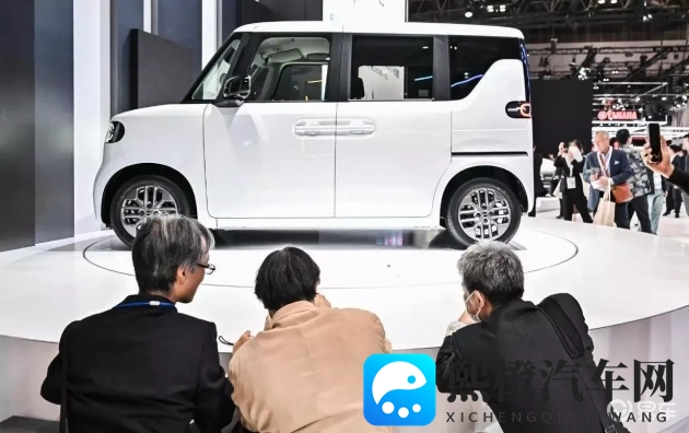 男生女生一起搓搓搓很痛的免费视频下载app：情侣互动疼痛按摩免费视频下载应用-1