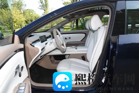 充电 9 分钟跑 300 公里!长安启源 A06 上市,家轿市场要变天-3