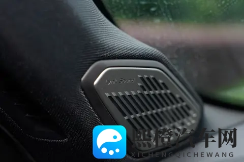 第三代领克 03 重塑燃油车标杆：动力、智能双在线，年轻人闭眼冲-2