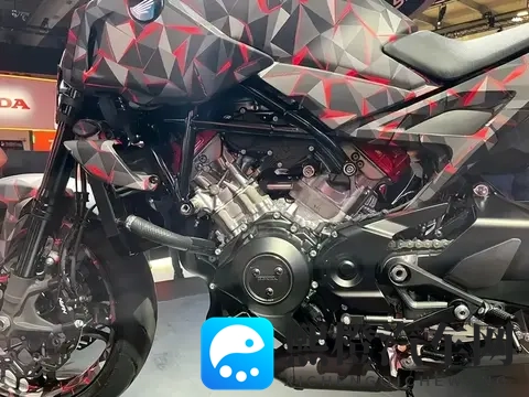 我被两个老外躁到早上:遭遇两位外籍人士,深夜交谈至晨-2