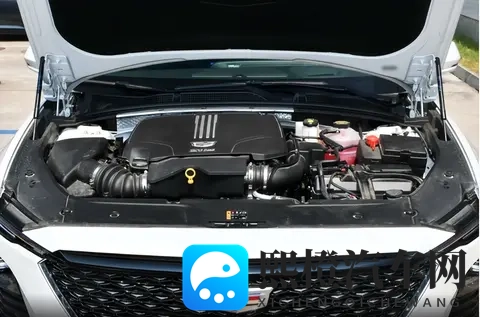 都市轻奢新风尚?颜值之下,凯迪拉克GT4实力如何?-3