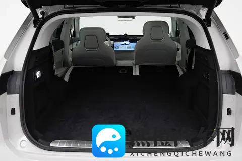 全能出行伴侣!2025 款星纪元 ET 增程版四驱至臻尊享解读-3