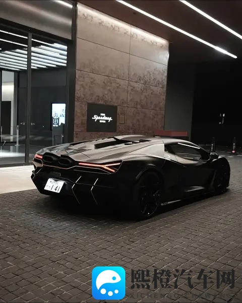锋芒破界，艺术与空气动力学的巅峰——兰博基尼Revuelto设计美学-2
