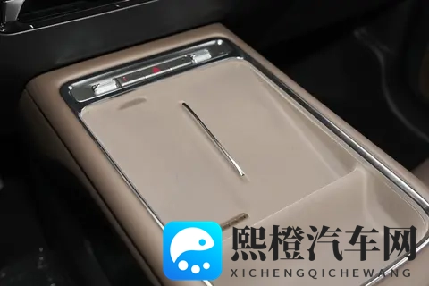 10万级家用MPV选车难?五菱星光730 PHEV用这几点,戳中多口之家-1