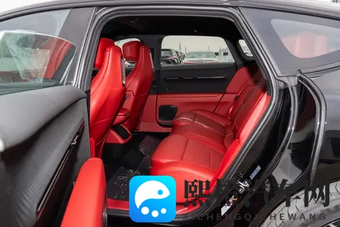 华为深度加持，鸿蒙座舱，12扬声器+冰箱，试驾阿维塔12-3