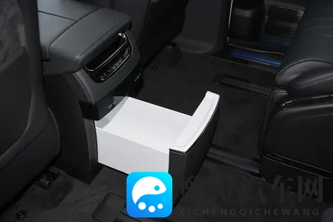 极氪009购车分析：十一月推出限时购车权益，适合哪些消费者？-2