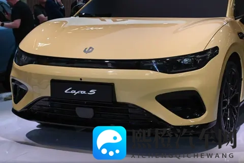 旗舰配置下放!零跑Lafa5预售,8295芯片+19寸轮圈,仅1058万起-1