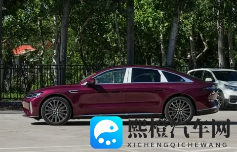 高速稳如BBA！奇瑞风云A9L值不值得买？老司机掏心窝子说10句实话-1