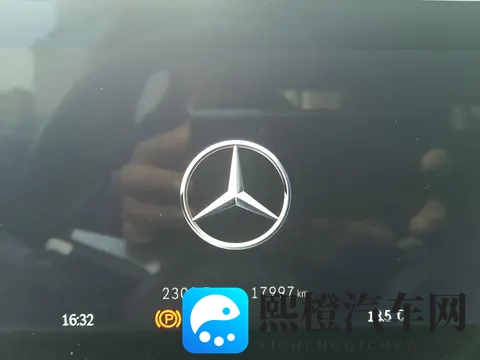 15万拿下准新一手红色奔驰A级，都市丽人的精致之选！-2