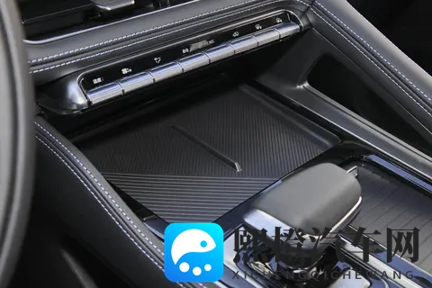 吉利这次真把中式豪华做成了!星瑞东方曜凭什么让我这么满意?-2