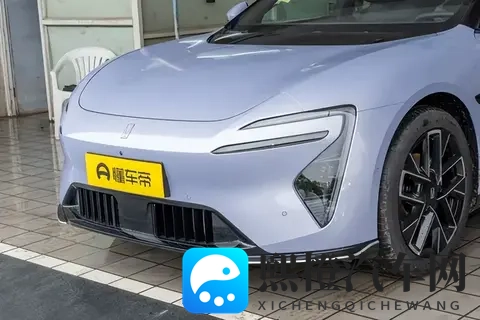 华为ADS4+192线激光雷达，新手上路也能稳如老司机，这款车型咋样-3