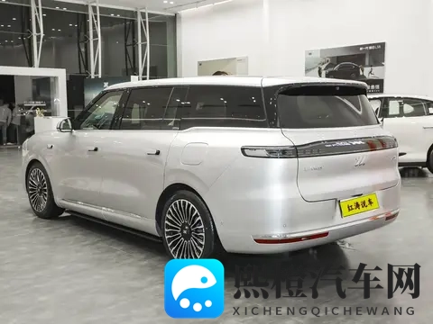 智己LS9上市，冰箱_彩电_大沙发，灵蜥数字底盘，尺寸大过理想L9-1