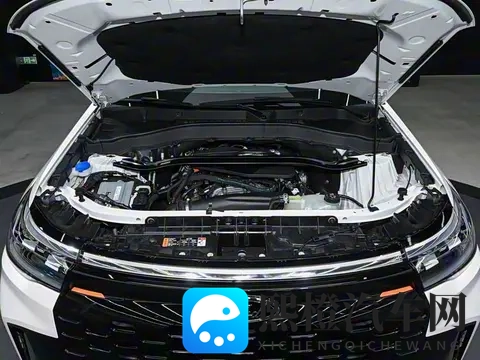 售3698万元_5座_23T动力,长安福特探险者昆仑穿越版上市-1