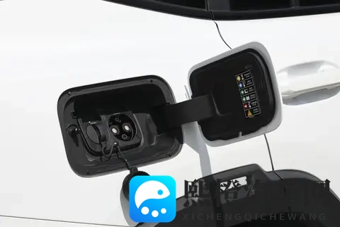 全能SUV测评:捷途山海T1四驱版,如何做到可城可野?-2