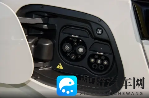 好色先生网站：色彩斑斓情缘地-2