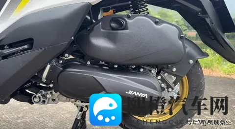 5380起！诺维娜M6 150踏板上市，150排量+ABS，通勤代步新选择！-2