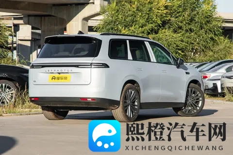 预算20万元以内,想买六座SUV?零跑C16值得一看!-3