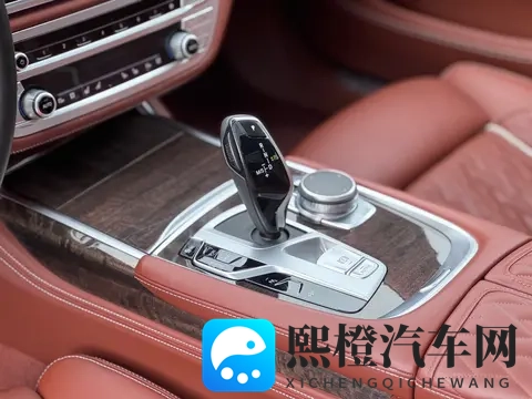 蓝色宝马740Li：2年车龄，6万公里，行政座驾569万-1