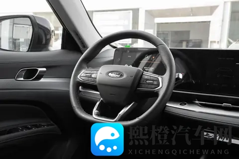 选家用 SUV 别纠结！领睿全系动力一样，差别只在配置-2