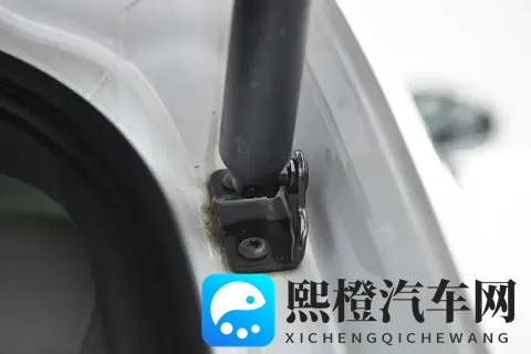 小鹏G7：用上了自研芯片，不用担心卡脖子！-2