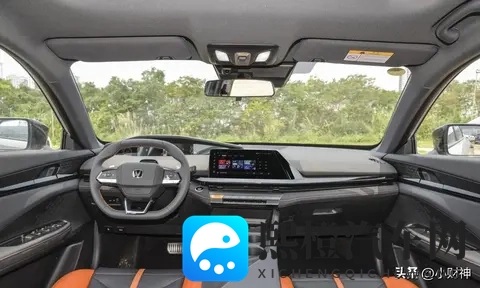 预算10万想买拉风钢炮轿车？这3台车性能、颜值、空间全都有！-3