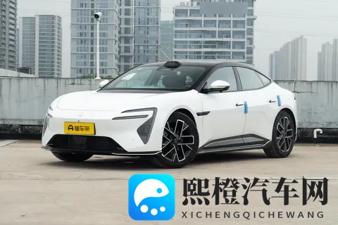 家用通勤不纠结!阿维塔 06 新能源轿车深度体验-1