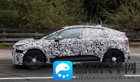 色综合天天干：汽车新标准：驾驭乐趣与生活便捷并存-3