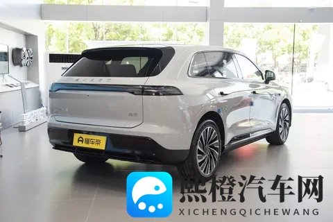 周末试驾星纪元 ET：一辆让全家都心动的家庭座驾-1