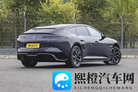 豪华车用户的真实体验:为什么说阿维塔12四激光版换对了?-2