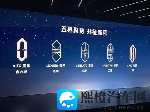 juliaann大战黑人：网络热议：Juliaann与黑人冲突引关注-1