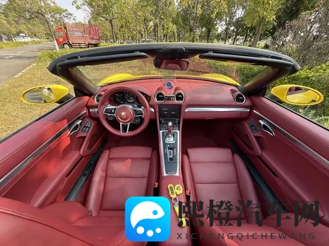 23款保时捷718Boxster，准新一手车，圆你跑车梦？-3