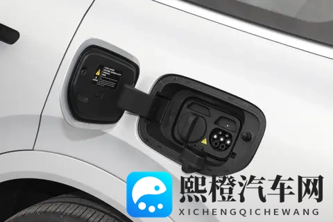 连续三天每日定量破千，深蓝S09凭什么这么火？看完你就懂了-2