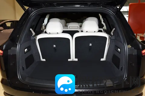 家用SUV的优选？乐道L90试驾感受：超大前备舱，实用又好玩-3