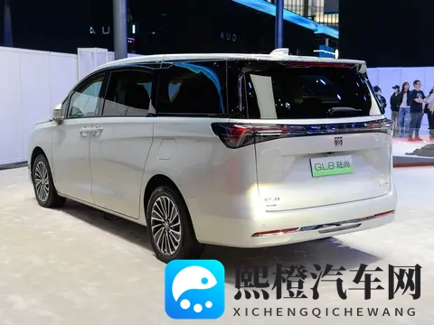 享5000元抵10000元购车金等 别克GL8陆尚推出“双十一”限时优惠-1