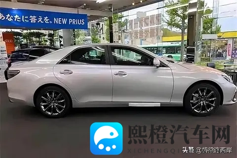 丰田锐志复活!V6后驱30万内能拿下吗?-1