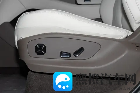 腾势N8L深度体验：30万级家庭大型SUV的全场景解决方案-3