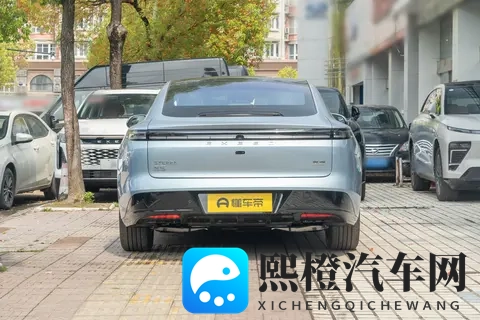 2025 款星纪元 ES 唠明白：从价格到辅助驾驶，到底值不值得买？​-2