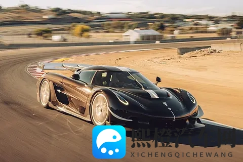 原来科尼赛克也能跑赛道，又破纪录了-1