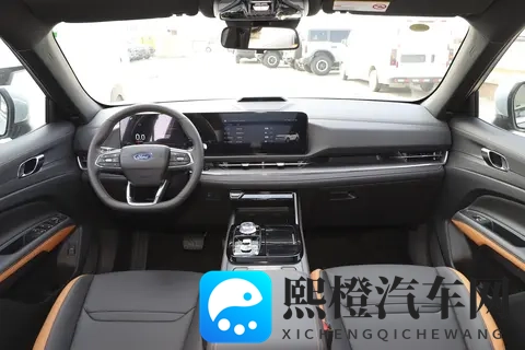 10-15 万选合资中型 SUV?福特领睿各配置扒清楚,小众也有实用款-3