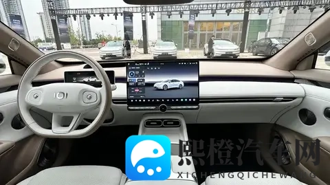 『网通社』长安启源A06正式上市,售价1099万元起-3