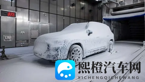 第二代奔驰GLB来了 带星空顶 有四驱 腿部空间显著提升 12月首发亮相-1